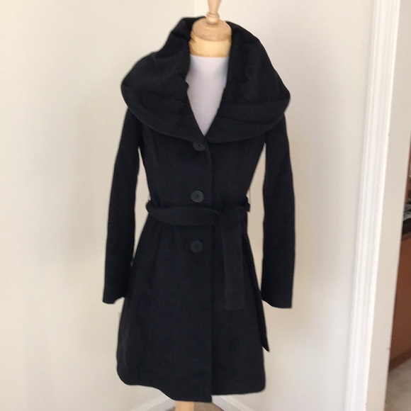 Tahari SZ 2 charcoal wool blend belted jacket.